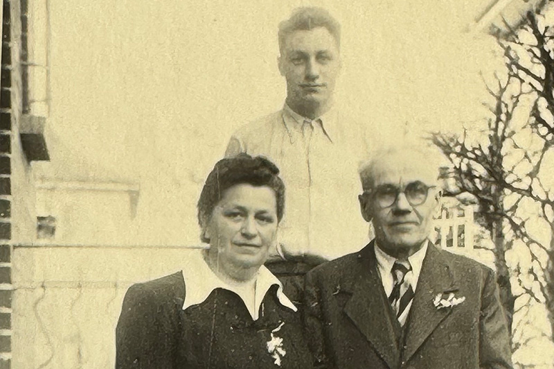 Gruppenbild Gustav Klement, Werner Klement und Gattin